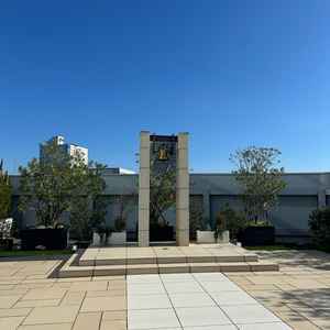 ガーデン。天気が良い日だったのでとても映えていた。とても広かったが、真冬の時期は寒いと思う。