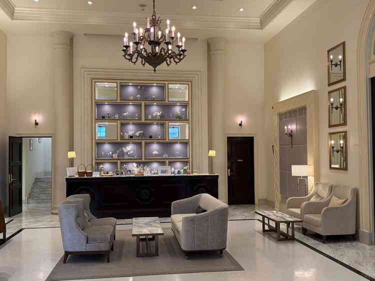 受付は、カウンターがとても広くバリアフリーなので、車椅子の祖母にも喜んでもらえる空間だと思いました。