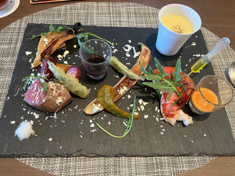 フルコースのワンプレート試食。めちゃくちゃ美味しかった。