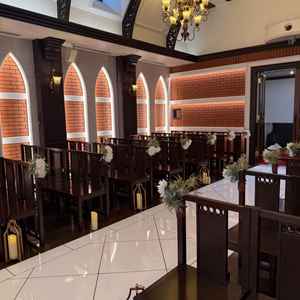 レンガが素敵なチャペル