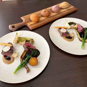 試食会の写真です。地産地消で掛川の野菜がたくさん使われてます。