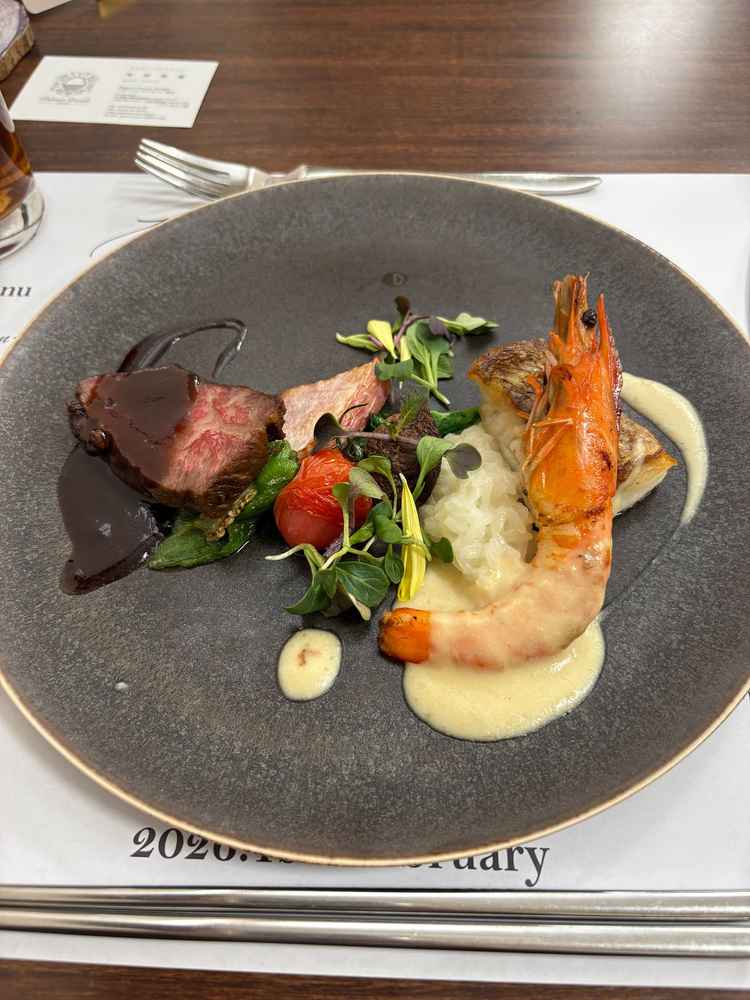 試食の魚とお肉