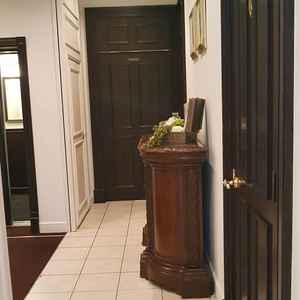 中もシックな雰囲気で落ち着いていてとてもお洒落でした。木の感じが良い感じ