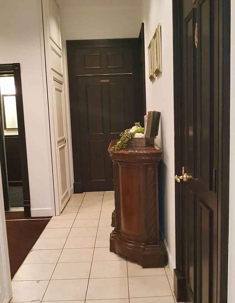 中もシックな雰囲気で落ち着いていてとてもお洒落でした。木の感じが良い感じ