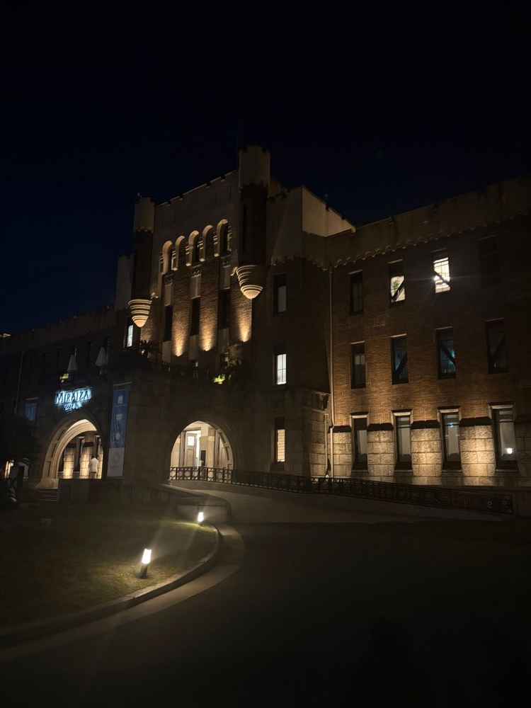 外観(夜のライトアップ)