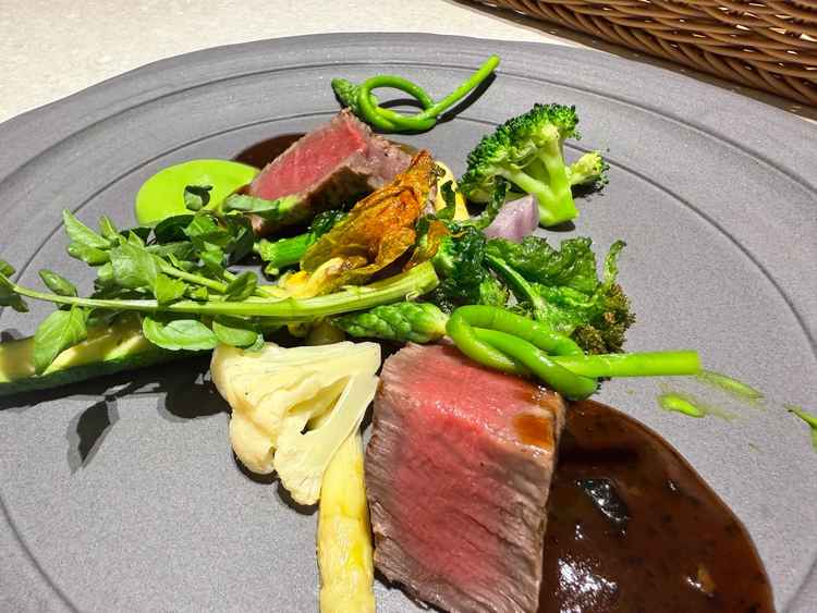試食させていただいたお肉。食感が最高でした。