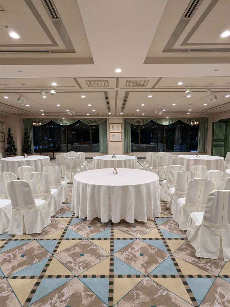 広さもあり全体的にバランスが良い披露宴会場。