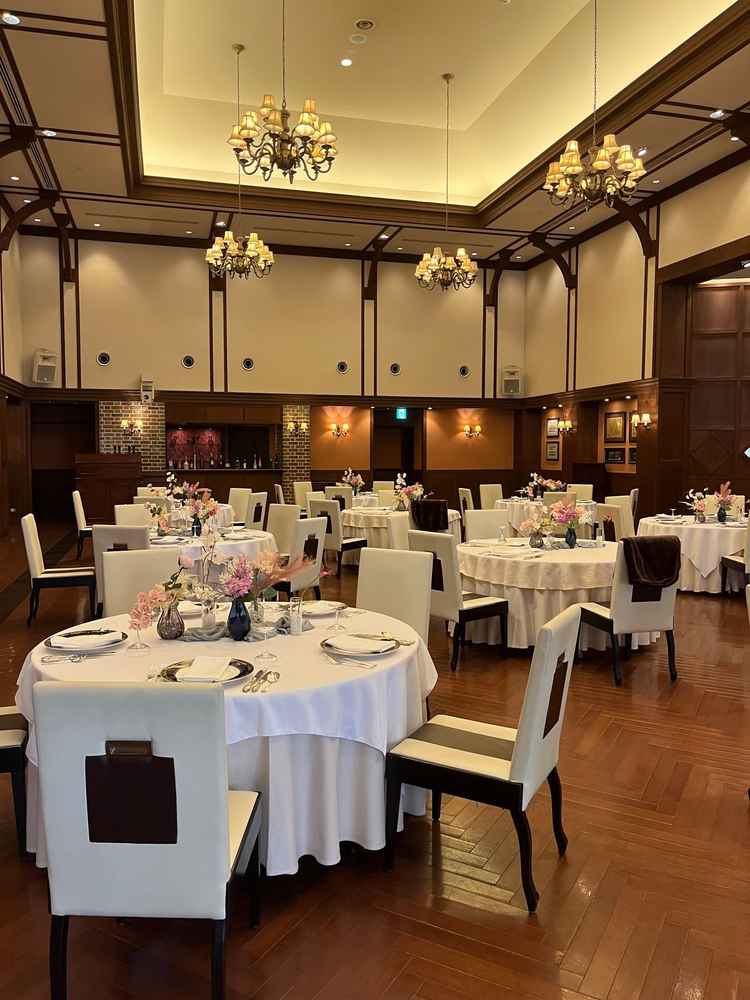 披露宴会場はシックな雰囲気でした。