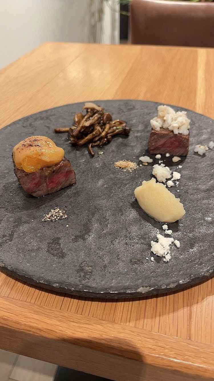 色をコンセプトにしたお食事が珍しいなと思いました。とてもおいしかったです