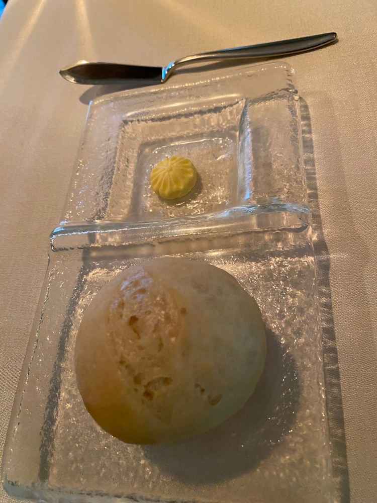 パンは非常に柔らかく、ウエイターの言う通り自慢のパンは自慢できるくらい美味しかった。