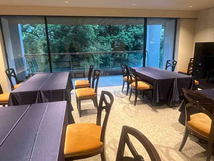 親族控室も開放的で素敵でした。