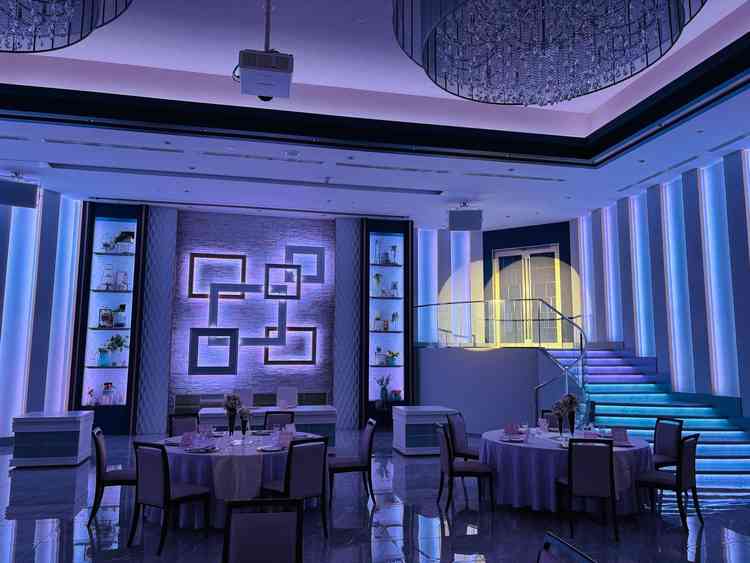 色が変えられる披露宴会場