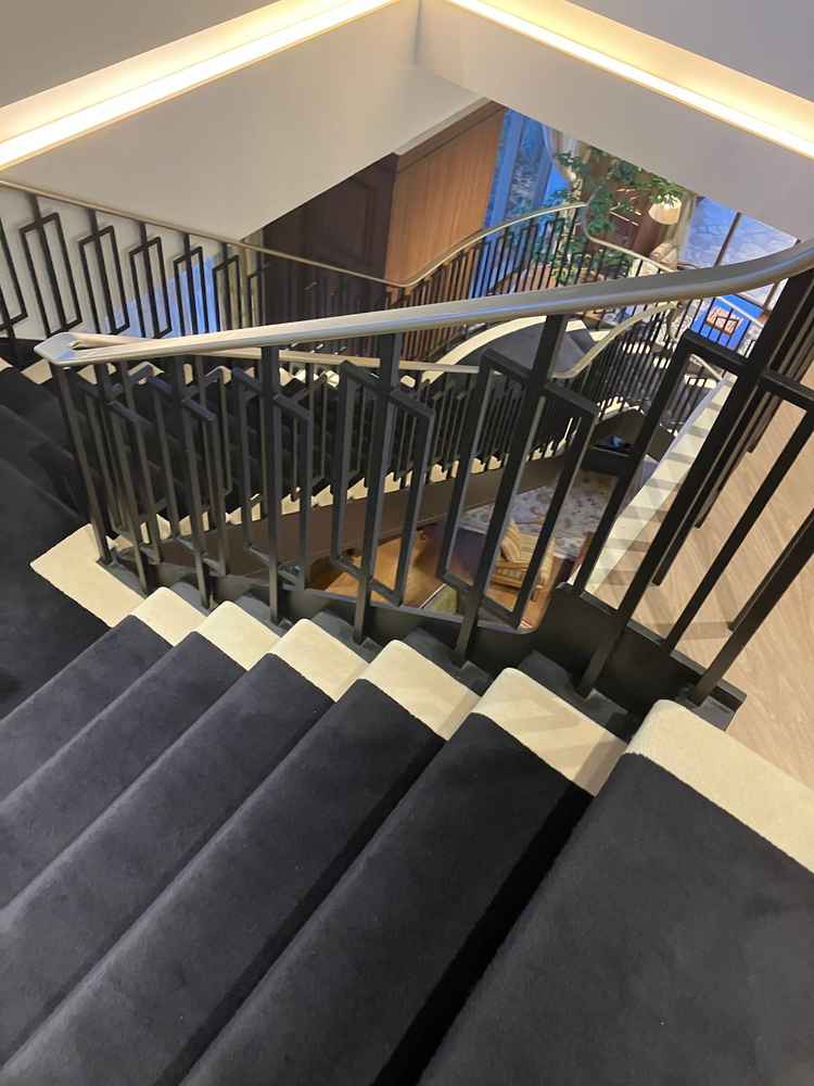 披露宴会場に行くまでの階段