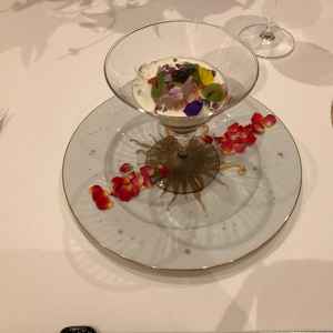 試食させていただいたお料理。エビなどの海産物が入っており、なめらかでとても美味しかったです。