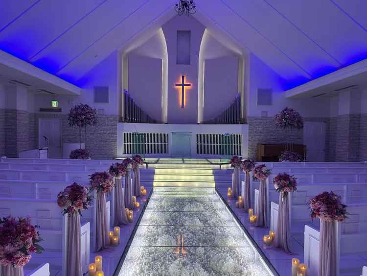 チャペルのライトを調節できると説明がありました