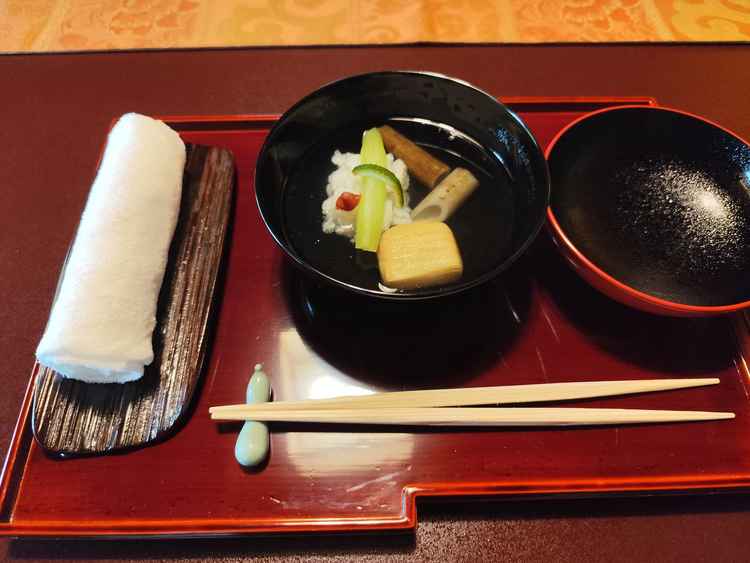 椀物を試食させていただきました。