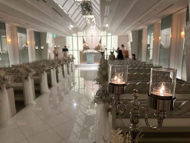 白いチャペルはとても美しく可愛らしい雰囲気を感じれた。