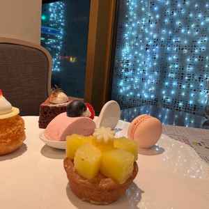 スイーツメニューを試食させていただきました。食後にちょうどいいサイズ感で、とてもかわいかったです。