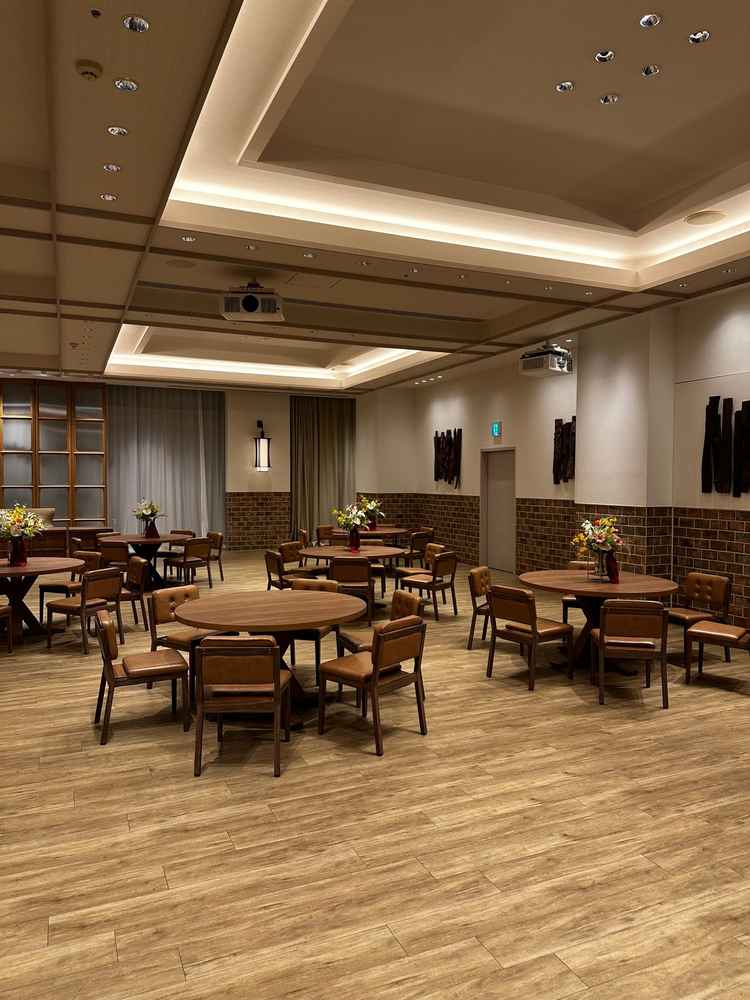 披露宴会場（modern）