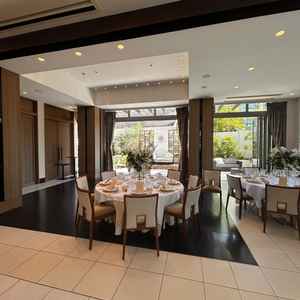 披露宴会場2 1よりも綺麗でナチュラルでこういう雰囲気も素敵だと思った。