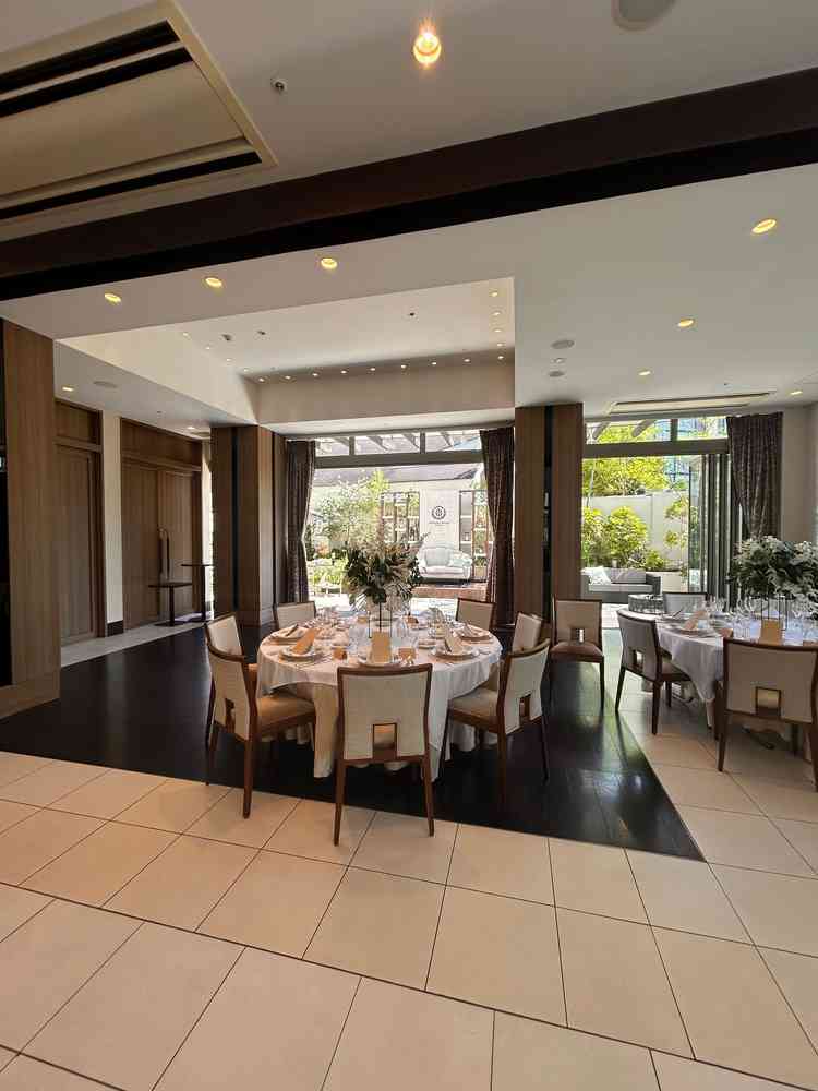 披露宴会場2 1よりも綺麗でナチュラルでこういう雰囲気も素敵だと思った。