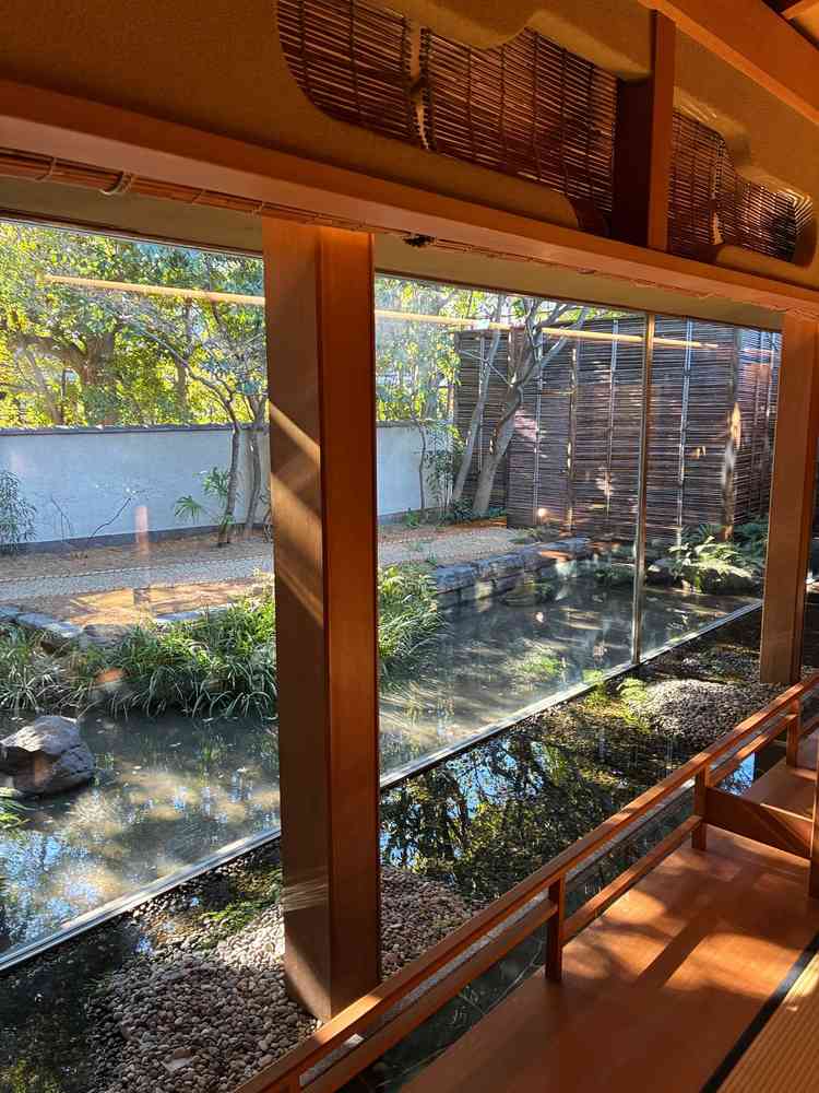 全てのお部屋からお庭が見える仕様でした