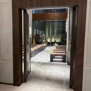 挙式会場と披露宴会場がつながっていて、行き来できるというのが魅力的でした。