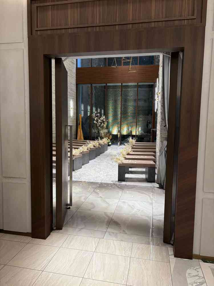 挙式会場と披露宴会場がつながっていて、行き来できるというのが魅力的でした。