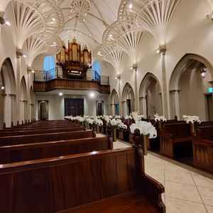 大聖堂内は荘厳で迫力がありました。