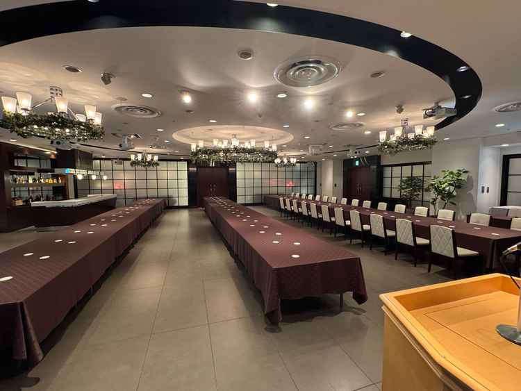 披露宴会場。いくつもあったが我々は披露宴は少しカジュアルめにやりたかったため、良い場所が見つかった。