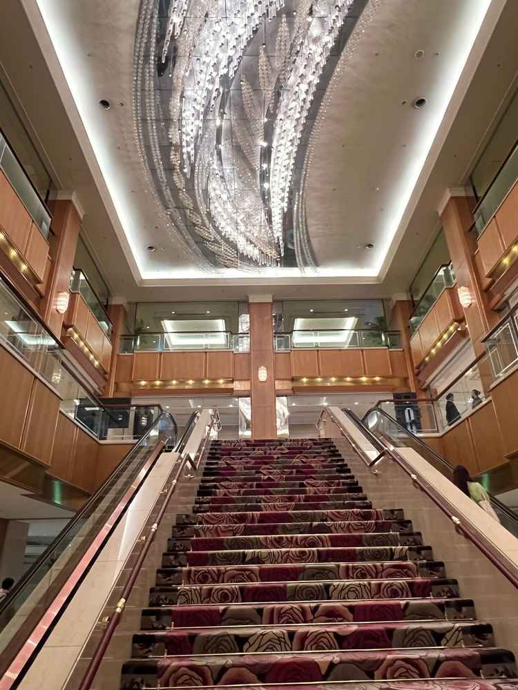 写真映え間違いなしのシャンデリアでした！