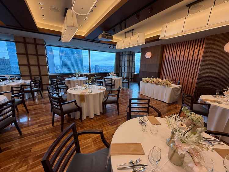 披露宴会場もよくある高層階高級レストランのイメージで良かったです