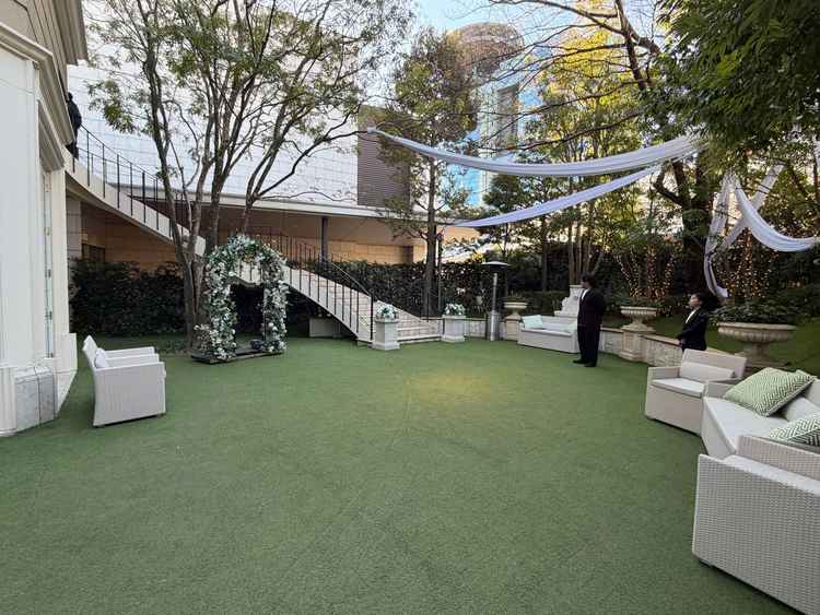 広場で音楽が流せる