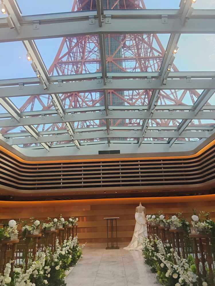 進んでいくとみえる東京タワー目の前に見えて驚きがあった