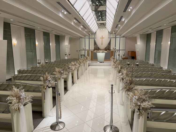 キリスト教式のチャペルになります。