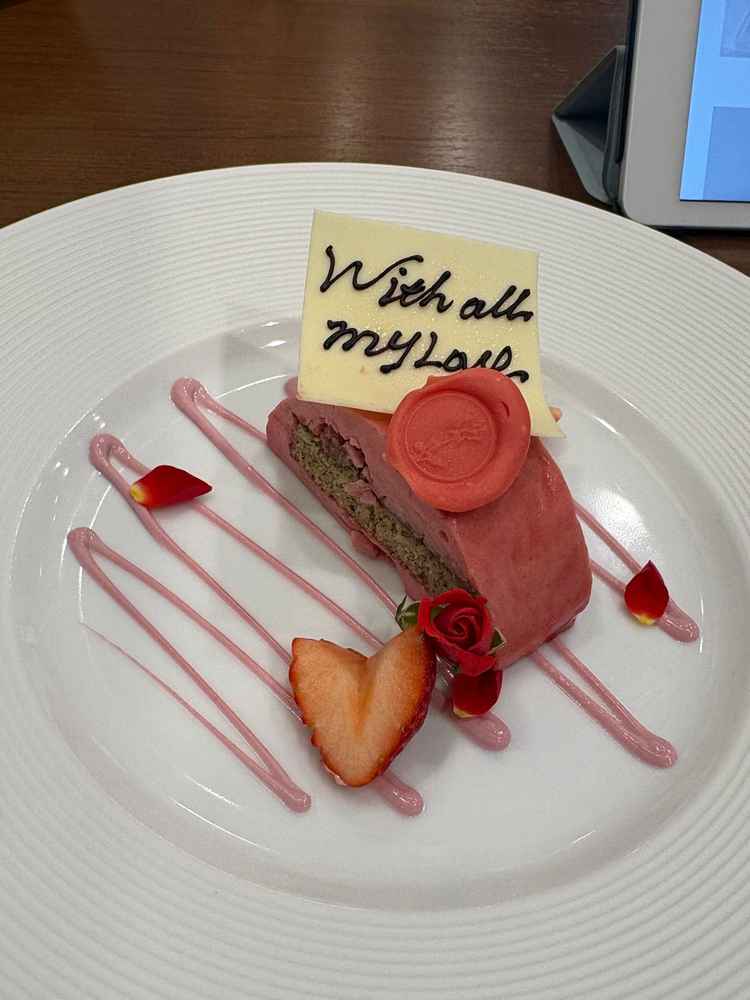 試食でいただいたデザート。盛り付けも綺麗で味もとても美味しかったです。