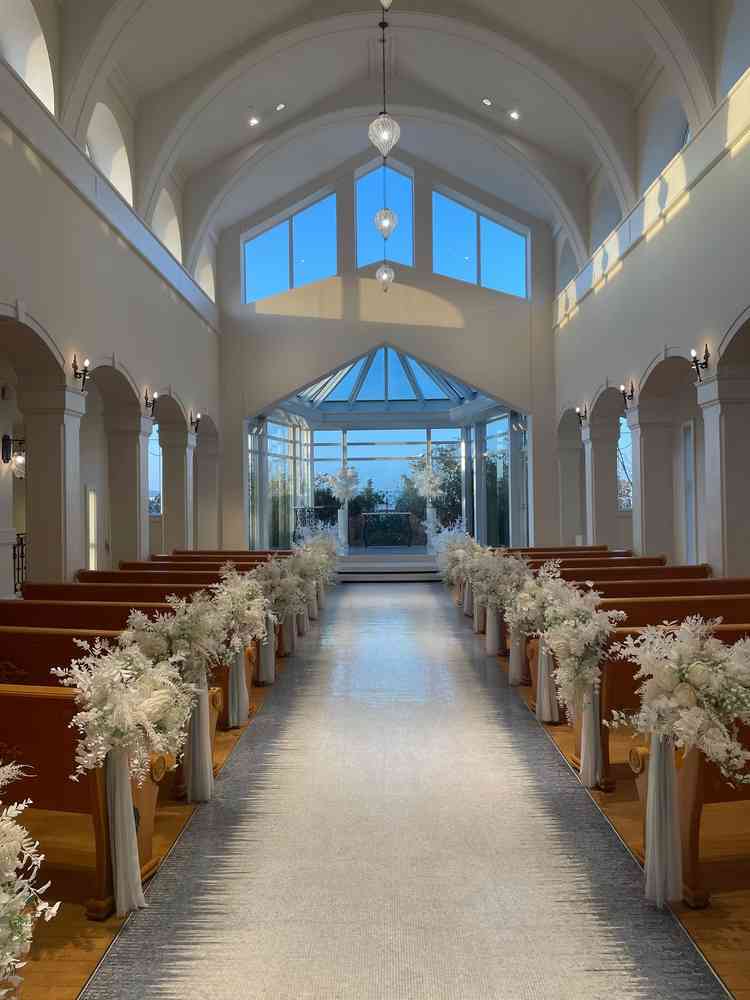 チャペル。暖かみを感じる雰囲気でよかったです。