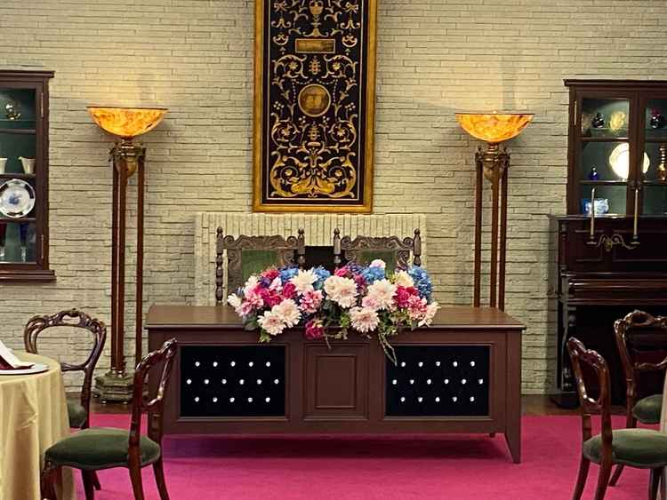 披露宴会場の雰囲気はとてもとても良く、和洋どちらも似合う素敵な会場でした。