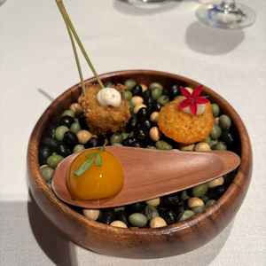 前菜がおしゃれでとても美味しかったです。