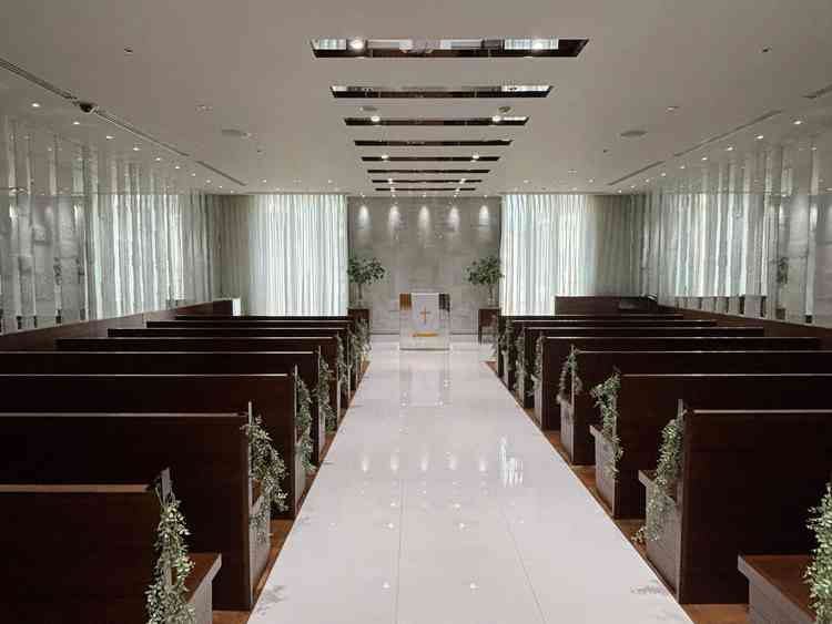 スタイリッシュな挙式会場