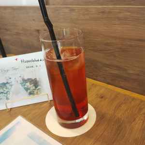 ウェルカムドリンク、カシス