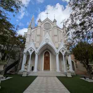 京都ではあまり他にない大きなチャペルでした。