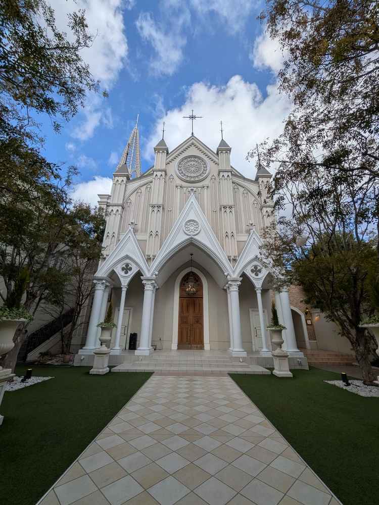 京都ではあまり他にない大きなチャペルでした。