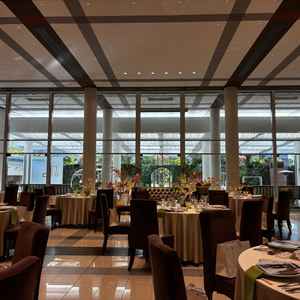 イザベラ邸　実際の披露宴前の設営時