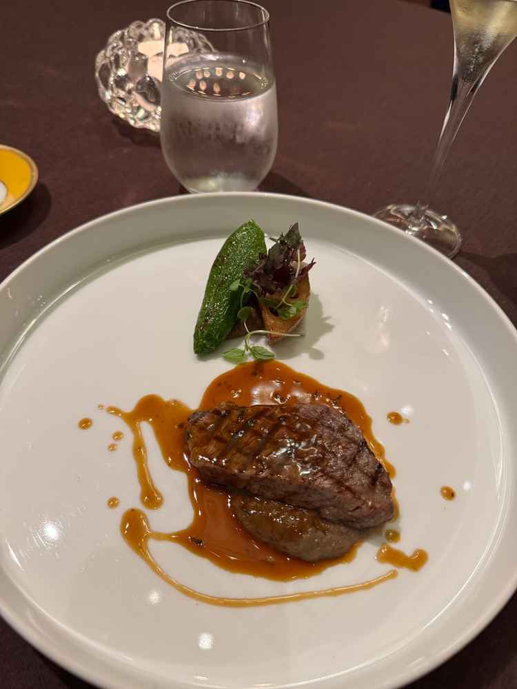 以前料理番付に出演されていた方のレストランのようです。親世代や上司も気に入ってくれそうだな思います。