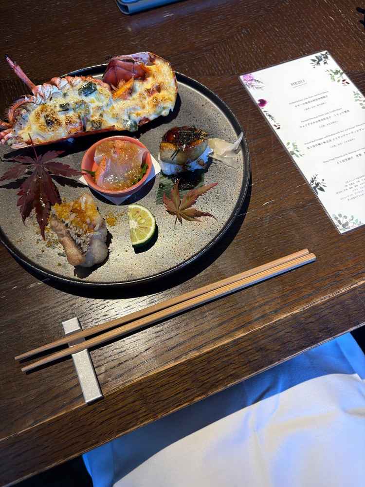 提供された試食。各値段のコースから一品ずつ取ってきたもので、どれもとてもおいしかった。