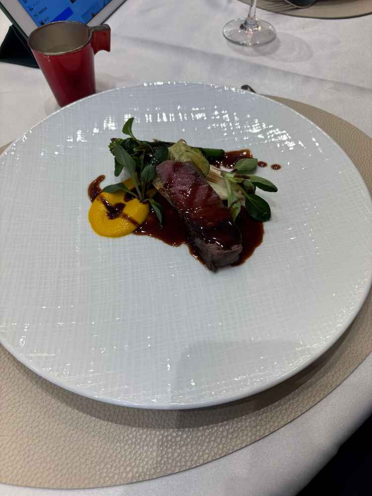 試食のご飯。1番ランクの高いご飯を出してもらった。