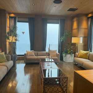 披露宴会場の端のスペース。2人の好きなように使い方を変えられるとのこと。