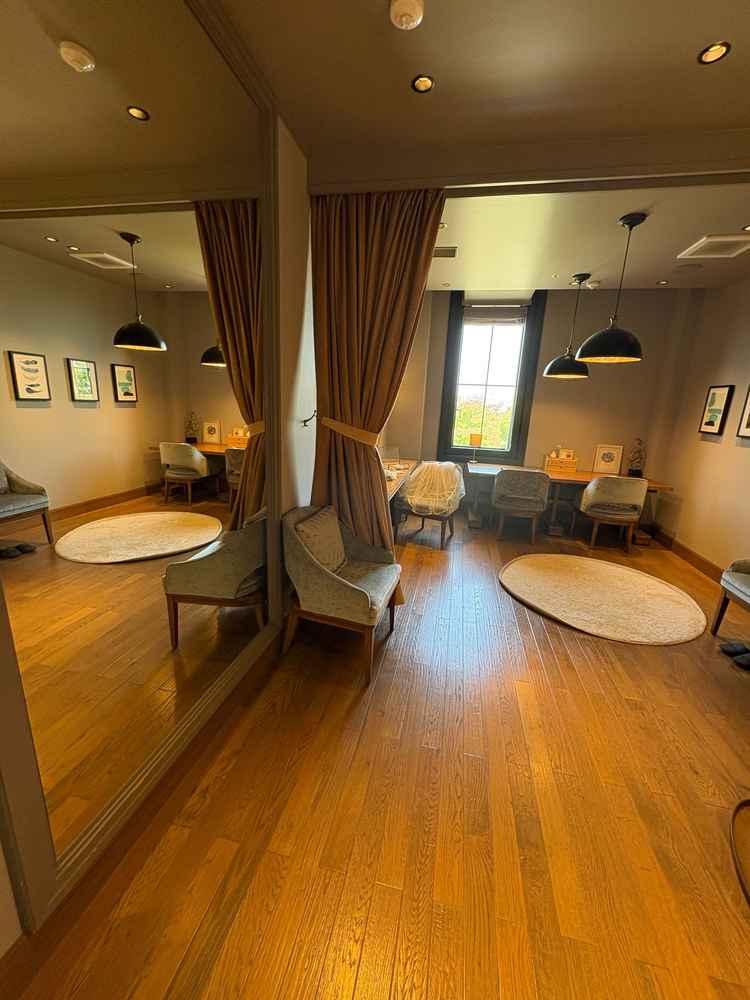 ブライズルームも十分な広さでした。