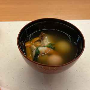試食時の博多雑煮です。とてもおいしかったです。